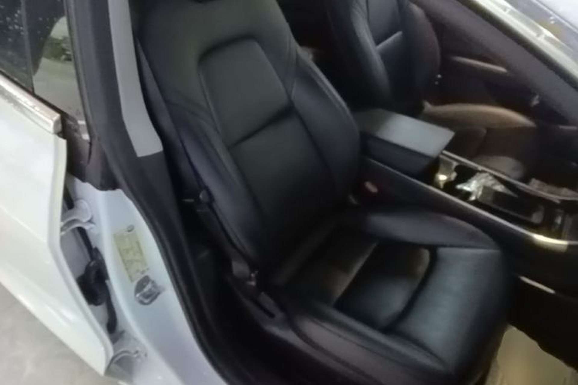 Used Tesla Model 3 2019 Standard Range Rear-Wheel Drive Upgraded Version (52 kWh) Right Front Seat
