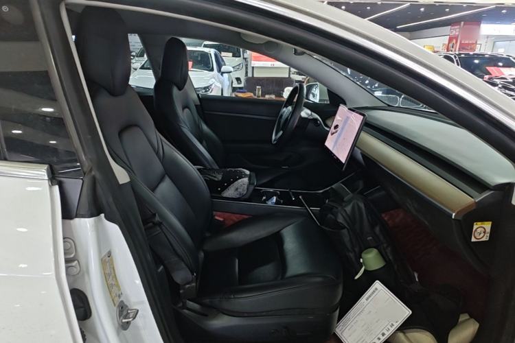 Used Tesla Model 3 2019 Standard Range Rear-Wheel Drive Upgraded Version (60 kWh) Right Front Seat