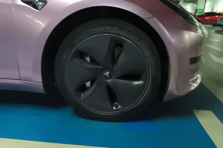 Used Tesla Model 3 2019 Standard Range Rear-Drive Upgraded Version Right Front Wheel Hub