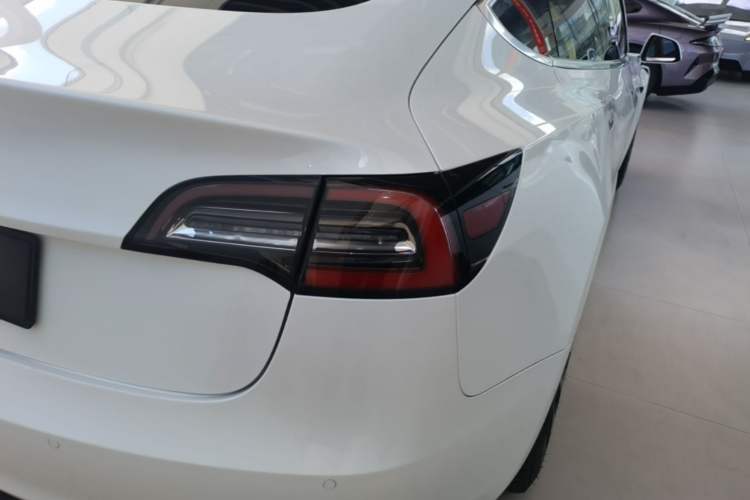 Used Tesla Model 3 2019 Standard Range Rear-Drive Upgraded Version Right Rear Taillight