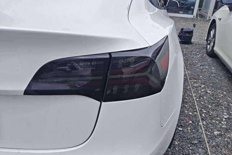 Used Tesla Model 3 2019 Standard Range Rear-Drive Upgraded Version Right Rear Taillight