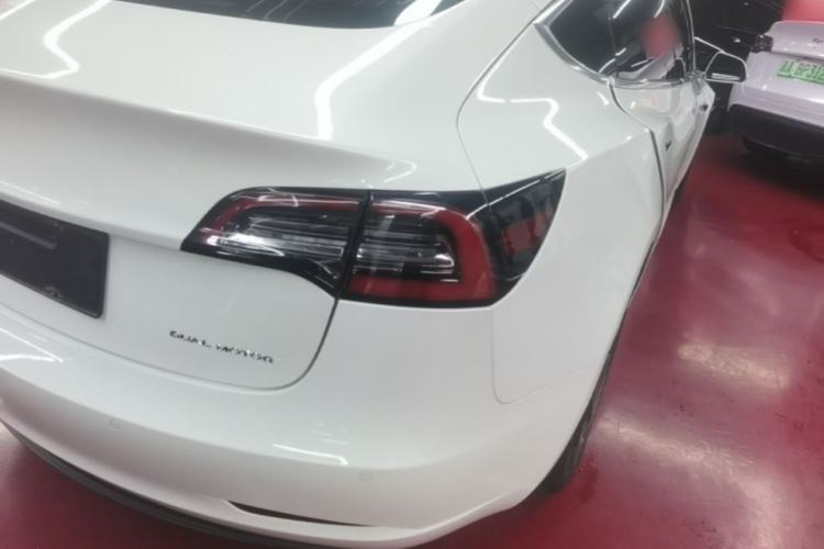 Used Tesla Model 3 2019 Long-Range All-Wheel-Drive Version Right Rear Taillight