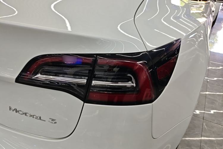 Used Tesla Model 3 2019 Standard Range Rear-Drive Upgraded Version Right Rear Taillight