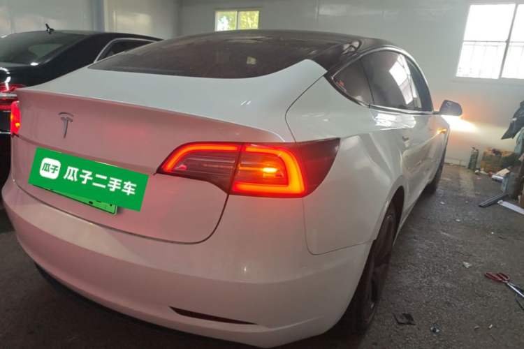 Used Tesla Model 3 2019 Standard Range Rear-Drive Upgraded Version Right Rear Taillight