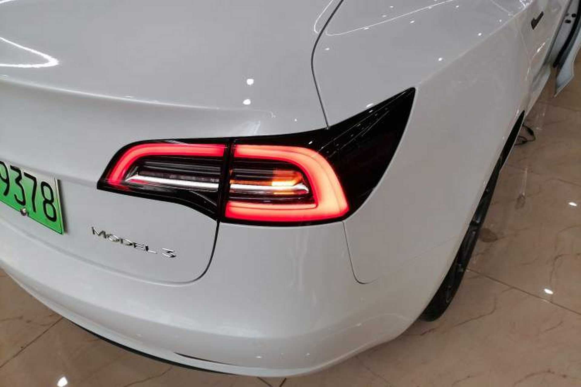 Used Tesla Model 3 2019 Standard Range Rear-Drive Upgraded Version Right Rear Taillight