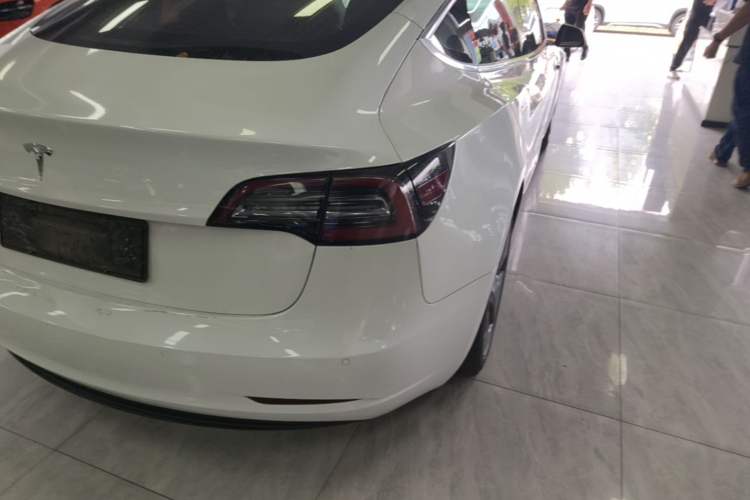 Used Tesla Model 3 2019 Long-Range Rear-Wheel-Drive Version Right Rear Taillight