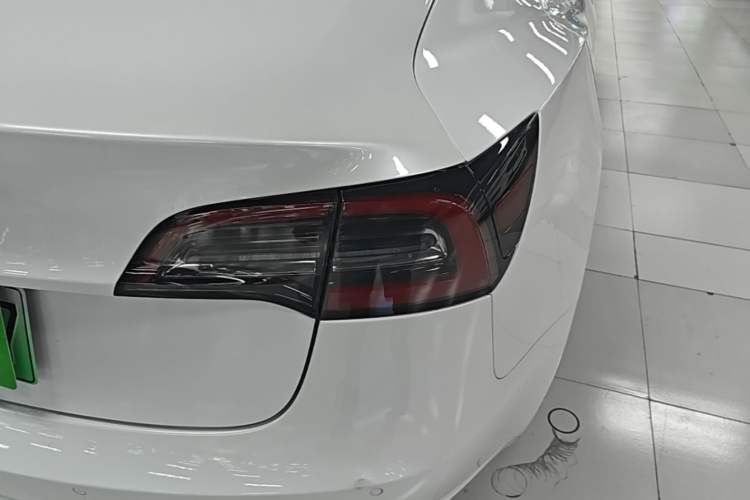 Used Tesla Model 3 2019 Long-Range Rear-Wheel-Drive Version Right Rear Taillight