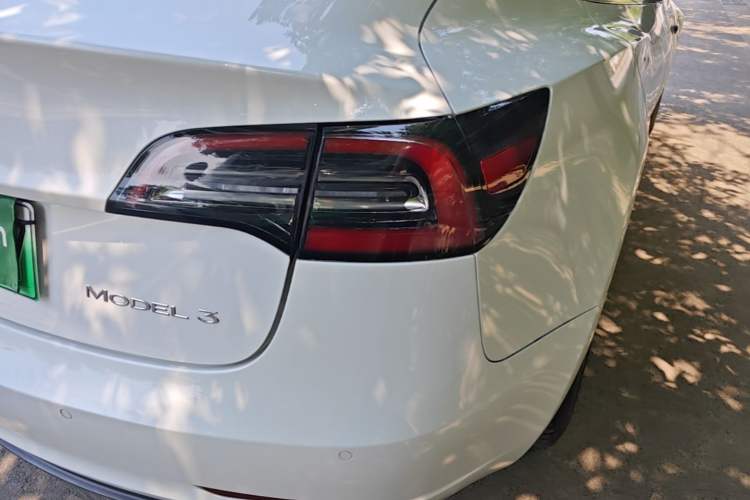 Used Tesla Model 3 2019 Standard Range Rear-Drive Upgraded Version Right Rear Taillight
