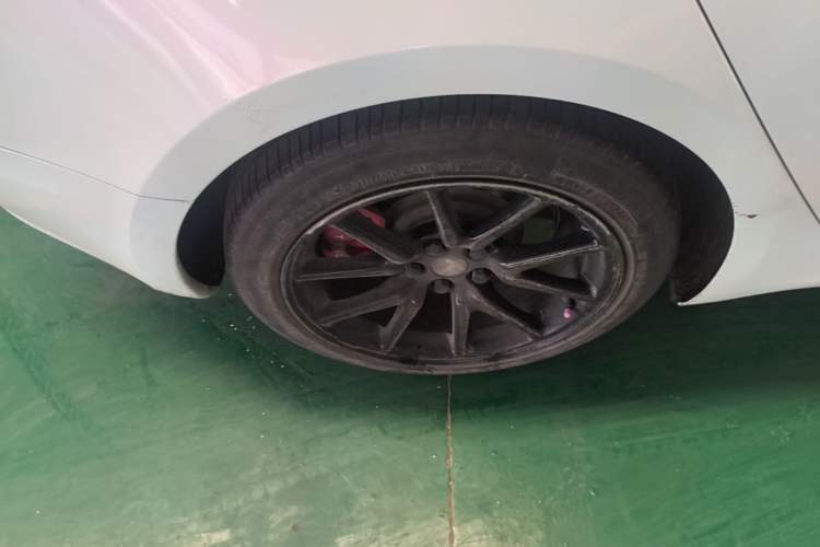 Used Tesla Model 3 2019 Standard Range Rear-Drive Upgraded Version Right Rear Wheel Hub
