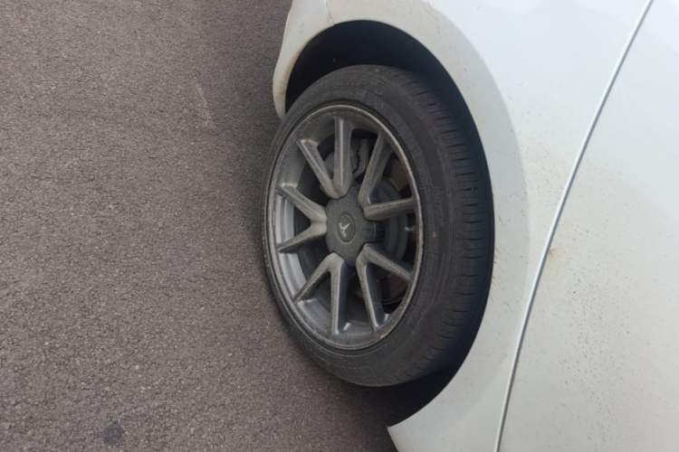 Used Tesla Model 3 2019 Standard Range Rear-Drive Upgraded Version Right Rear Wheel Hub