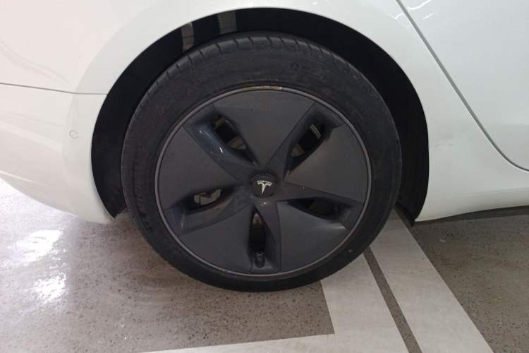 Used Tesla Model 3 2019 Standard Range Rear-Drive Upgraded Version Right Rear Wheel Hub