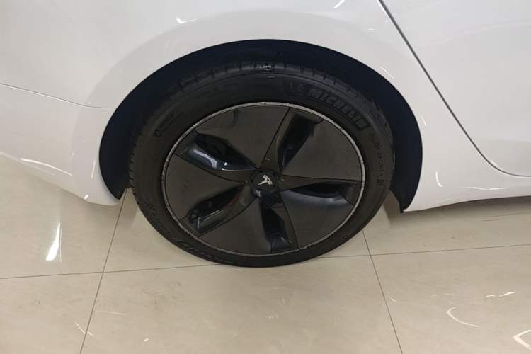 Used Tesla Model 3 2019 Long-Range Rear-Wheel-Drive Version Right Rear Wheel Hub