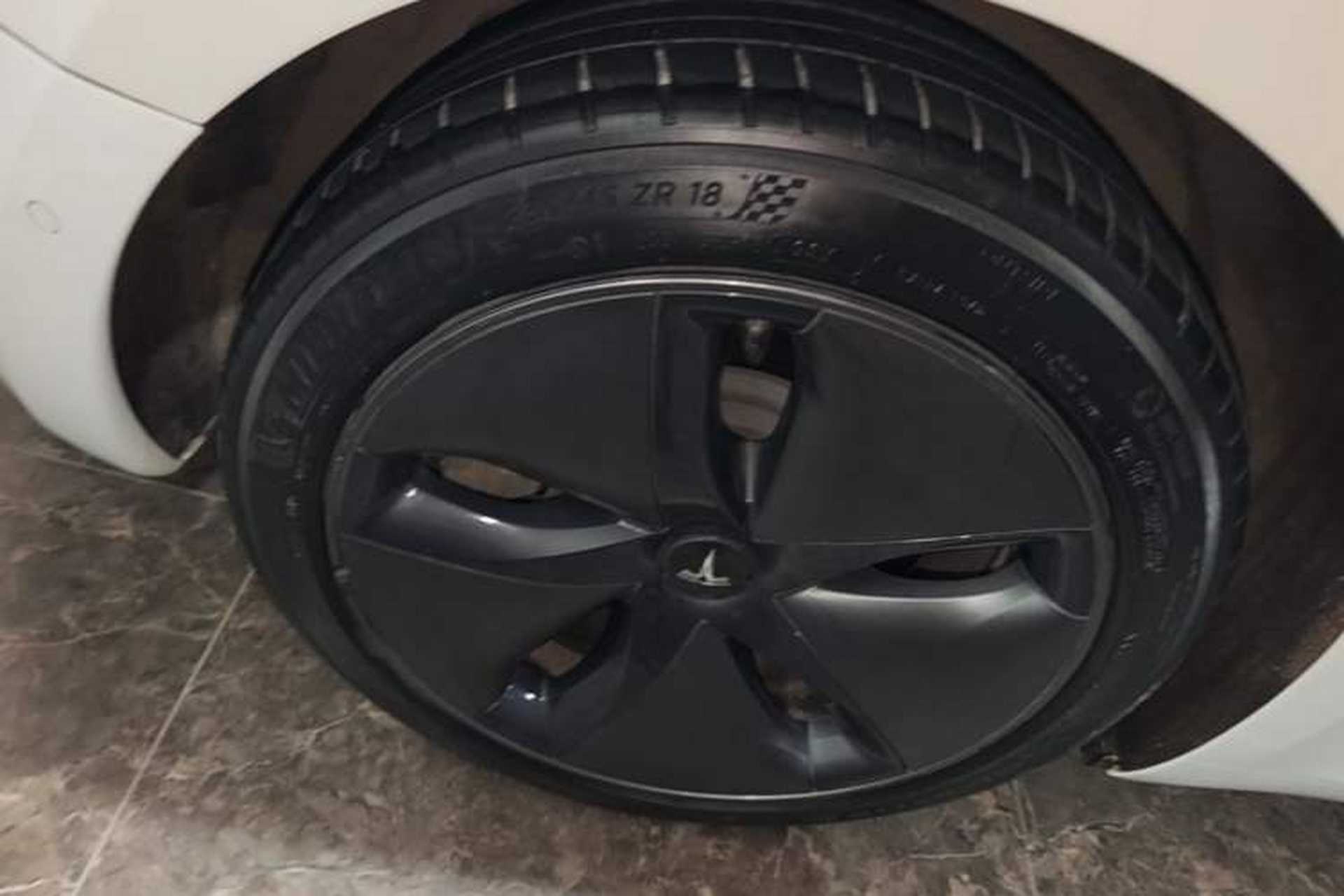 Used Tesla Model 3 2019 Standard Range Rear-Drive Upgraded Version Right Rear Wheel Hub