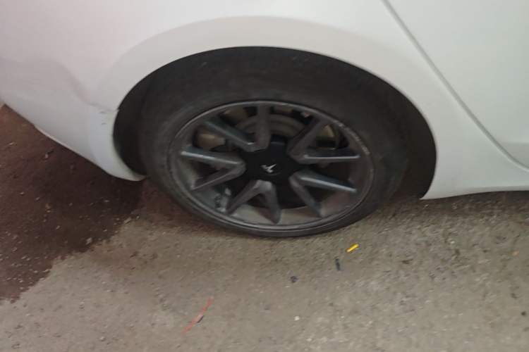Used Tesla Model 3 2019 Standard Range Rear-Drive Upgraded Version Right Rear Wheel Hub