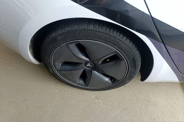 Used Tesla Model 3 2019 Long-Range Rear-Wheel-Drive Version Right Rear Wheel Hub