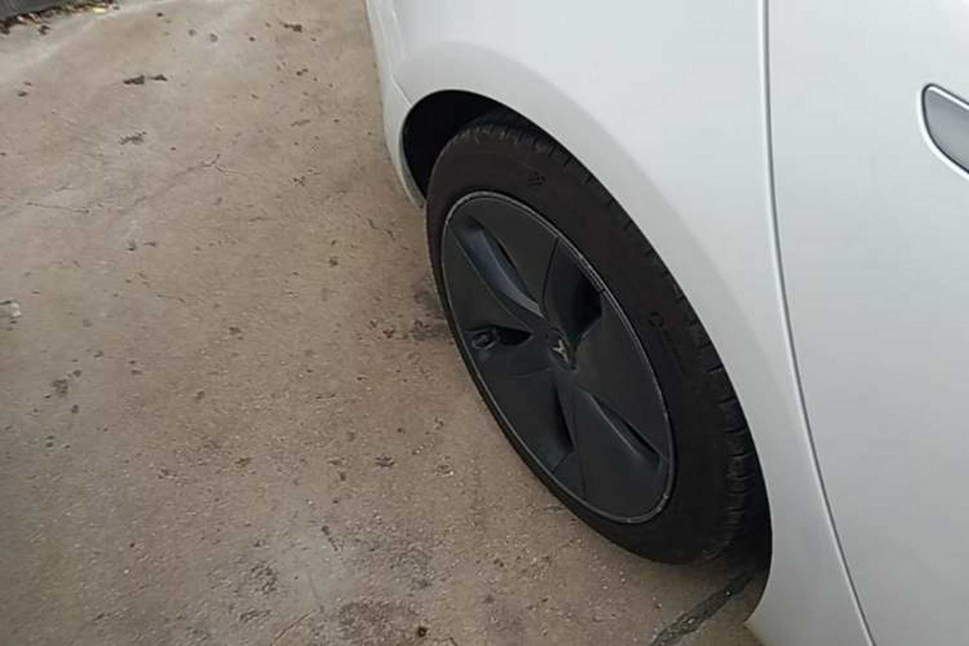 Used Tesla Model 3 2019 Standard Range Rear-Drive Upgraded Version Right Rear Wheel Hub