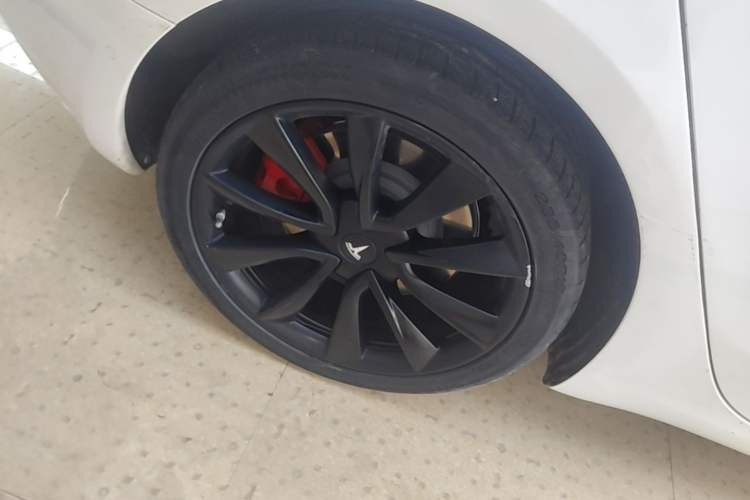 Used Tesla Model 3 2019 Standard Range Rear-Drive Upgraded Version Right Rear Wheel Hub
