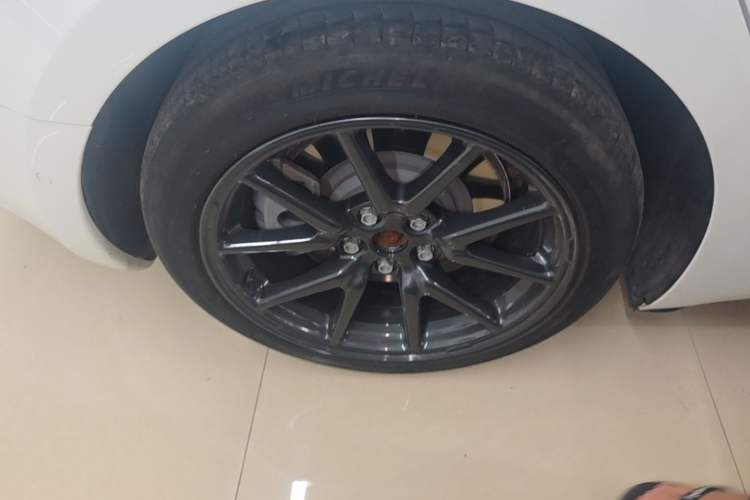 Used Tesla Model 3 2019 Standard Range Rear-Drive Upgraded Version Right Rear Wheel Hub