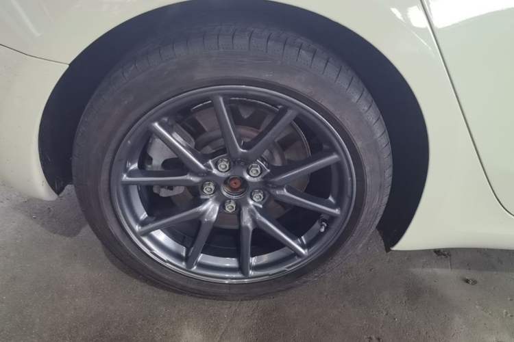 Used Tesla Model 3 2019 Standard Range Rear-Drive Upgraded Version Right Rear Wheel Hub