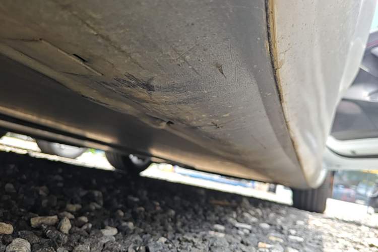 Used Tesla Model 3 2019 Standard Range Rear-Drive Upgraded Version Right Side Sill