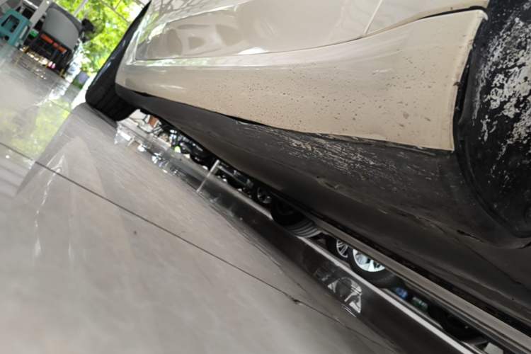 Used Tesla Model 3 2019 Standard Range Rear-Drive Upgraded Version Right Side Sill