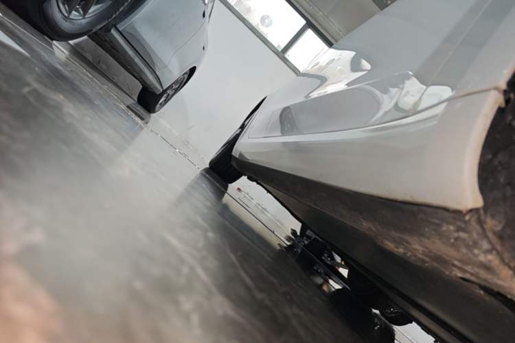 Used Tesla Model 3 2019 Standard Range Rear-Drive Upgraded Version Right Side Sill