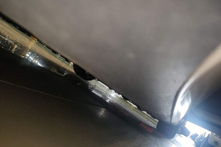 Used Tesla Model 3 2019 Standard Range Rear-Drive Upgraded Version Right Side Sill
