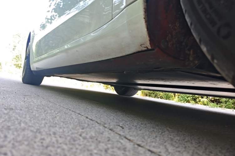 Used Tesla Model 3 2019 Standard Range Rear-Wheel Drive Upgraded Version (52 kWh) Right Side Sill