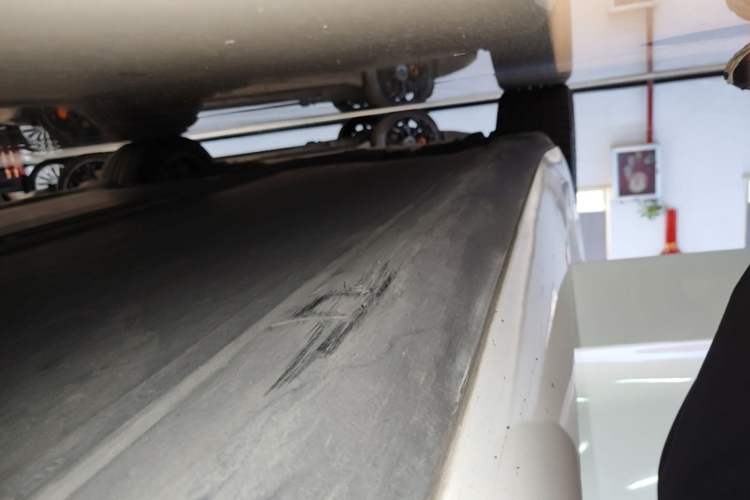 Used Tesla Model 3 2019 Standard Range Rear-Drive Upgraded Version Right Side Sill