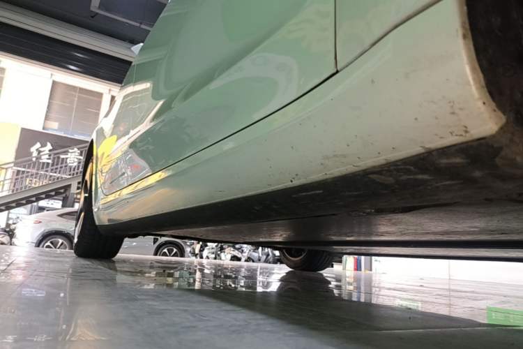 Used Tesla Model 3 2019 Standard Range Rear-Drive Upgraded Version Right Side Sill
