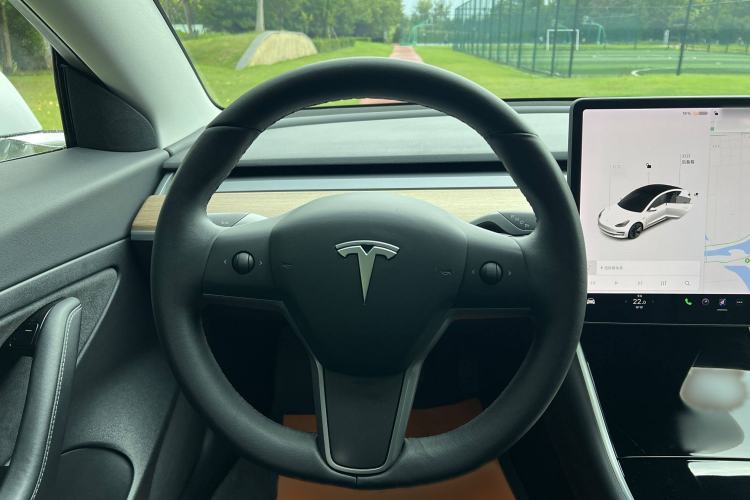 Used Tesla Model 3 2019 Standard Range Rear-Wheel Drive Upgraded Version (52 kWh) Steering Wheel