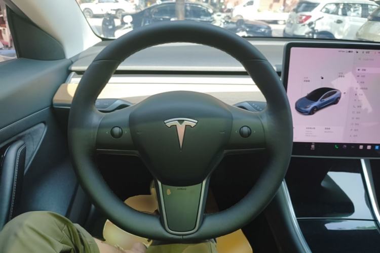 Used Tesla Model 3 2019 Standard Range Rear-Wheel Drive Upgraded Version (60 kWh) Steering Wheel