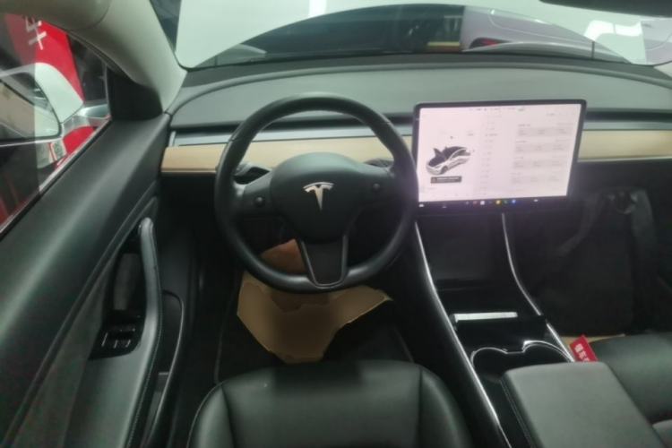 Used Tesla Model 3 2019 Long-Range All-Wheel-Drive Version Steering Wheel