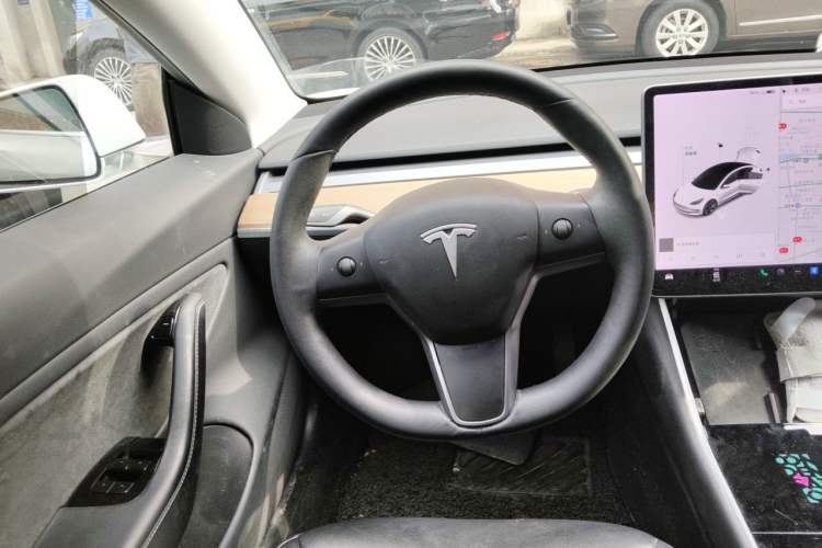 Used Tesla Model 3 2019 Standard Range Rear-Wheel Drive Upgraded Version (60 kWh) Steering Wheel