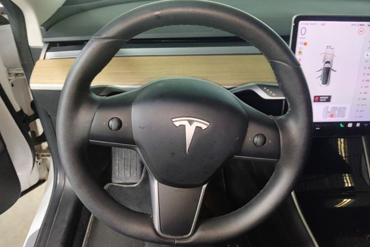 Used Tesla Model 3 2019 Long-Range All-Wheel-Drive Version Steering Wheel
