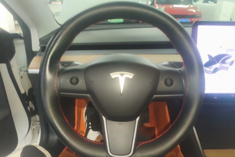 Used Tesla Model 3 2019 Long-Range All-Wheel-Drive Version Steering Wheel
