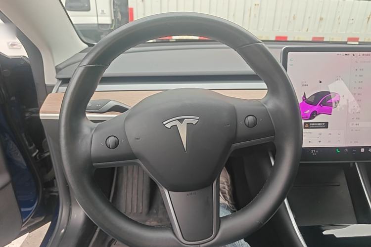 Used Tesla Model 3 2019 Long-Range All-Wheel-Drive Version Steering Wheel