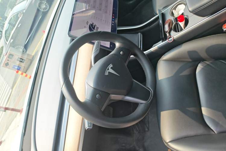 Used Tesla Model 3 2019 Standard Range Rear-Drive Upgraded Version Steering Wheel