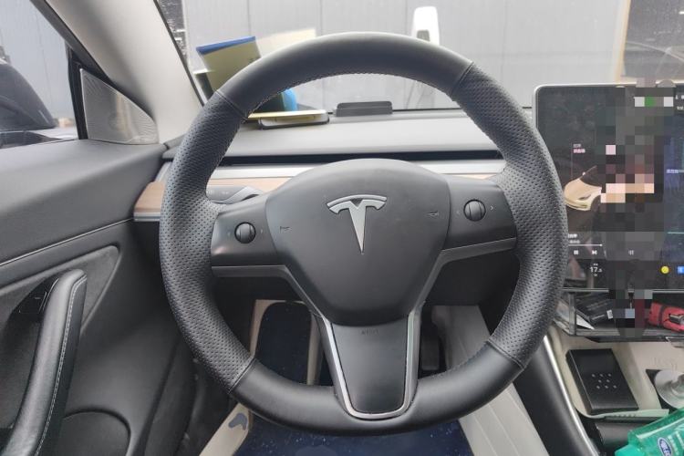 Used Tesla Model 3 2019 Long-Range All-Wheel-Drive Version Steering Wheel