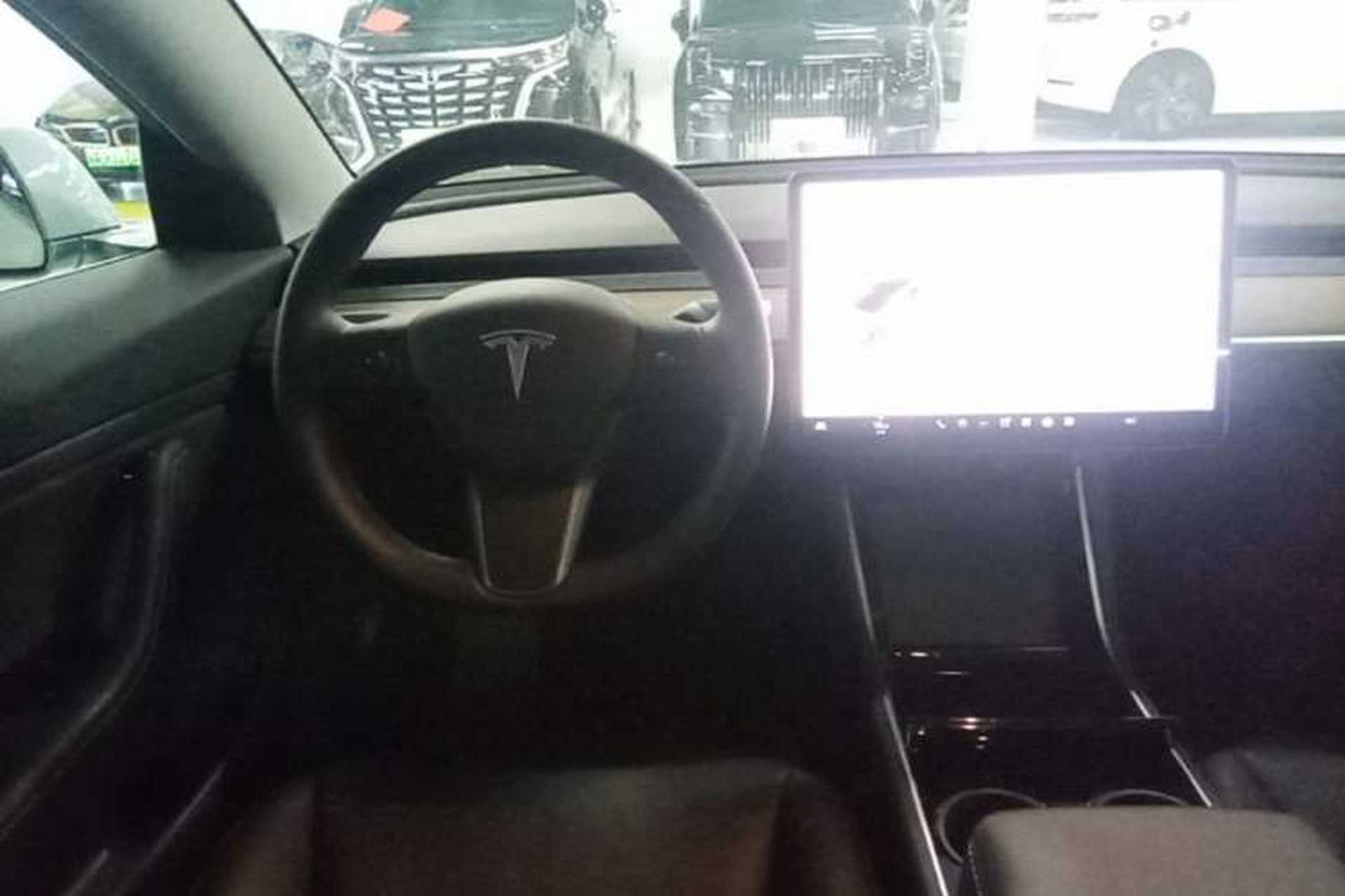 Used Tesla Model 3 2019 Standard Range Rear-Wheel Drive Upgraded Version (60 kWh) Steering Wheel