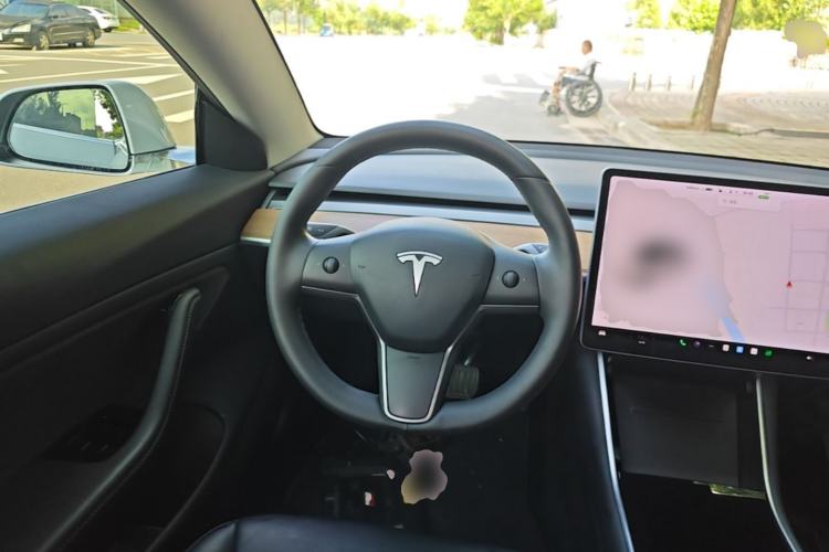 Used Tesla Model 3 2019 Long-Range All-Wheel-Drive Version Steering Wheel