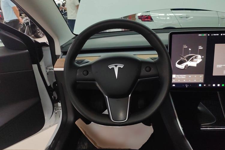 Used Tesla Model 3 2019 Standard Range Rear-Wheel Drive Upgraded Version (52 kWh) Steering Wheel