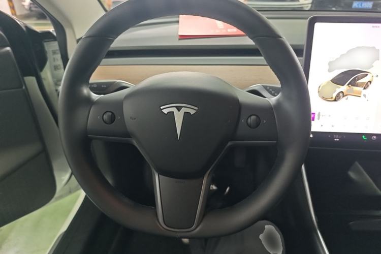 Used Tesla Model 3 2019 Long-Range All-Wheel-Drive Version Steering Wheel
