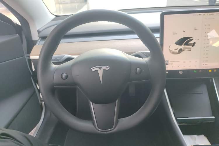 Used Tesla Model 3 2019 Long-Range All-Wheel-Drive Version Steering Wheel
