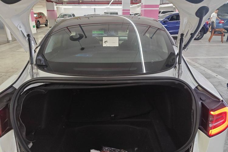 Used Tesla Model 3 2019 Long-Range Rear-Wheel-Drive Version Trunk