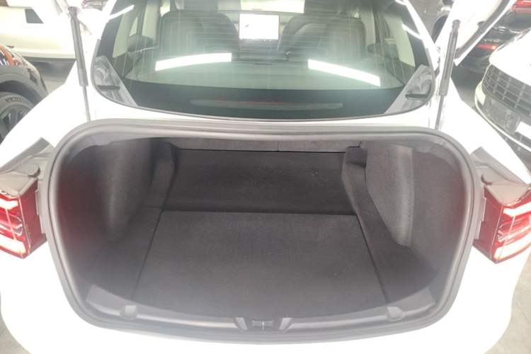 Used Tesla Model 3 2019 Standard Range Rear-Wheel Drive Upgraded Version (52 kWh) Trunk