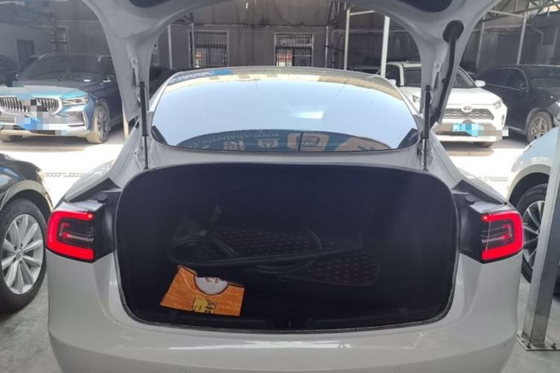 Used Tesla Model 3 2019 Standard Range Rear-Drive Upgraded Version Trunk