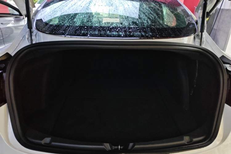 Used Tesla Model 3 2019 Standard Range Rear-Drive Upgraded Version Trunk