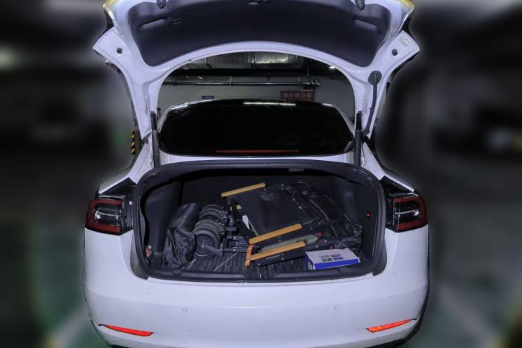 Used Tesla Model 3 2019 Long-Range Rear-Wheel-Drive Version Trunk