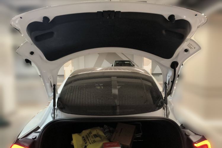 Used Tesla Model 3 2019 Long-Range All-Wheel-Drive Version Trunk